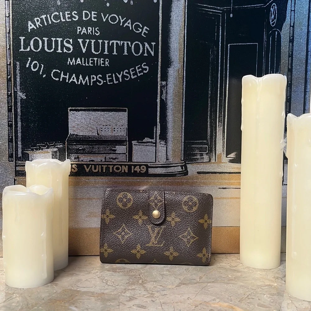 ♥️ HOST PICK♥️ Louis Vuitton Vintage Monogram Viennois KissLock Wallet - Picture 13 of 13